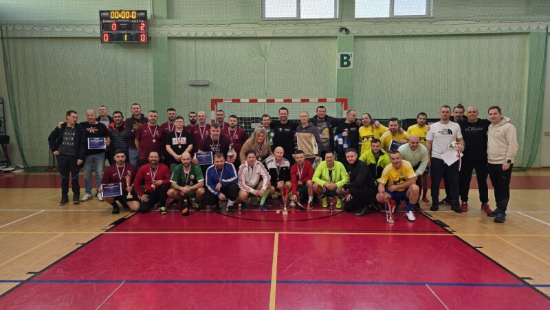 6d4a0c18-8a2b-40d6-8b81-3c62277c1f77